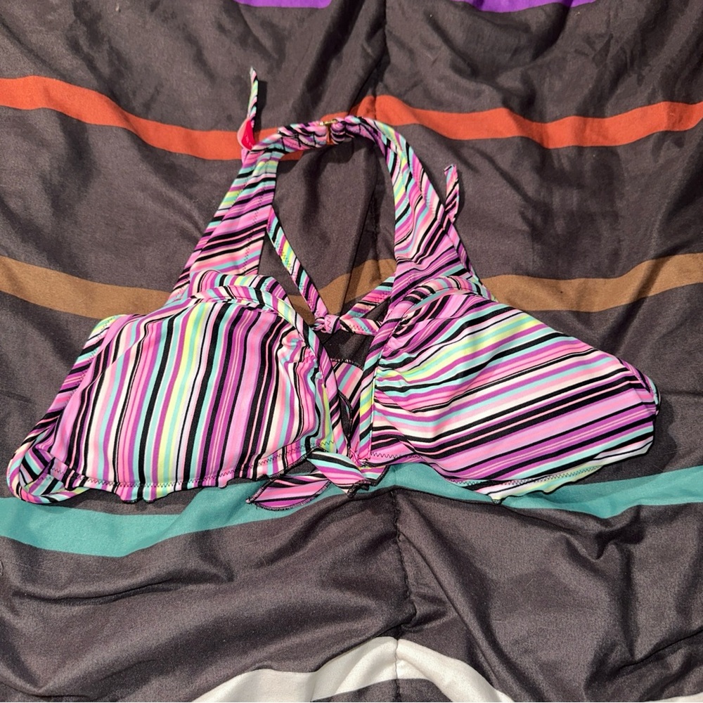 Victoria’s Secret bikini top